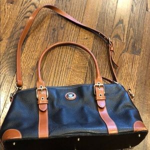 Dooney & Bourke leather shoulder bag